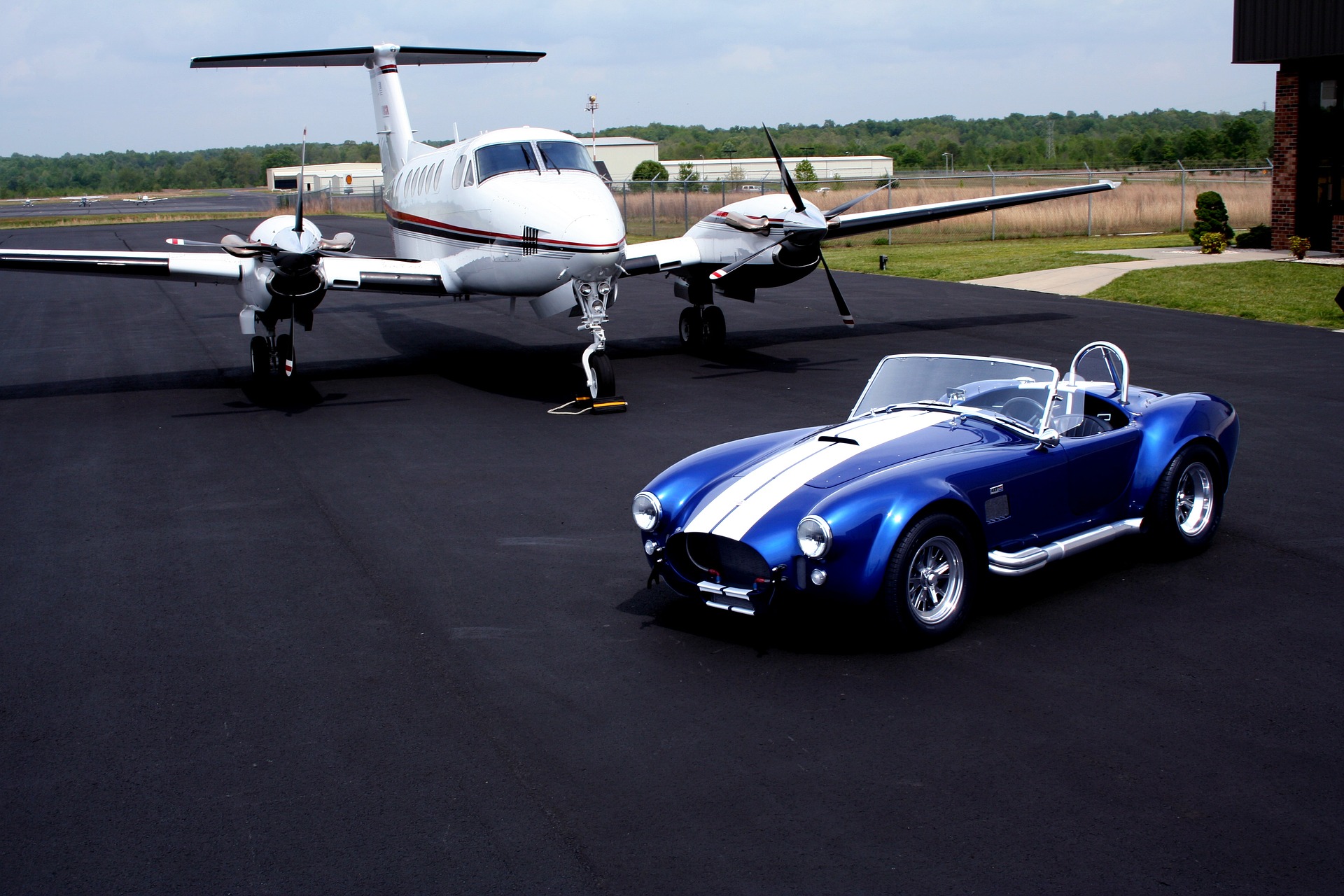 Charter and Go - Luxury